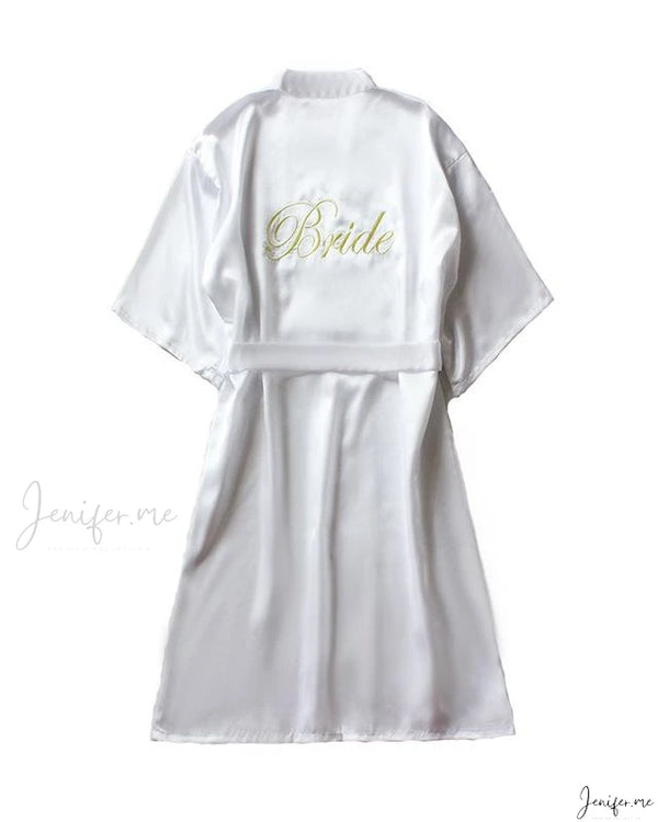 Bata en Satín Básica para Novias